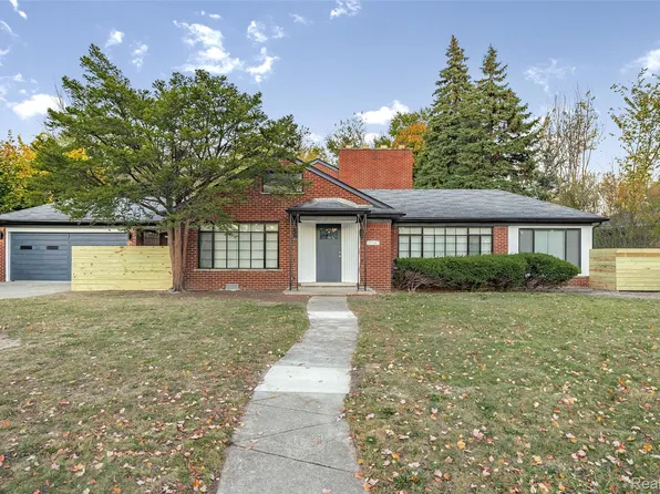 17240 Pontchartrain Blvd, Highland Park, MI 48203