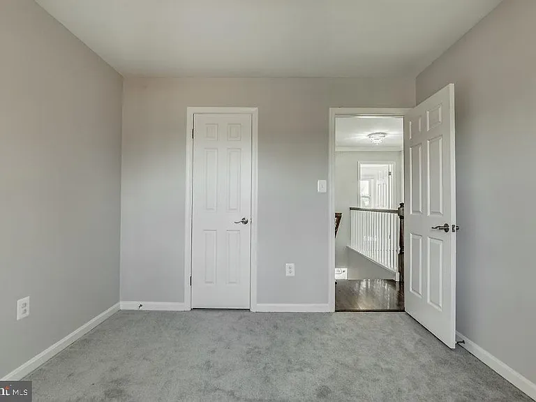 2866 Yarn Ct — Photo 30