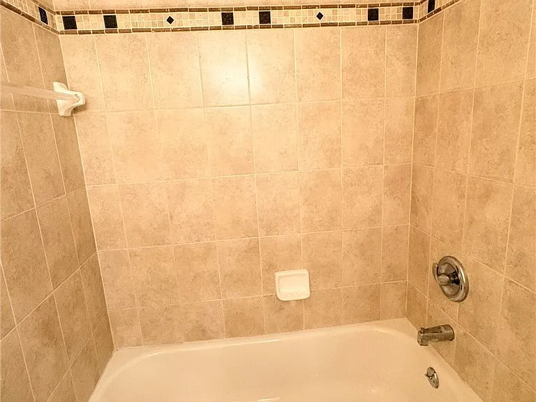 2905 Winkler Ave #719 — Photo 15