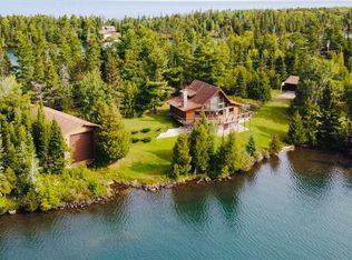 11080 Middle Point Rd, Eagle Harbor, MI 49950