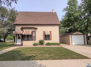 125 W 4th St, Miller, SD 57362