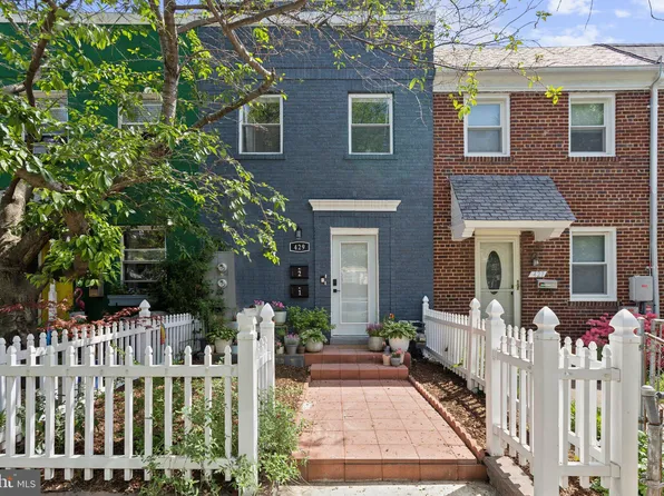 429 20th St NE #2, Washington, DC 20002