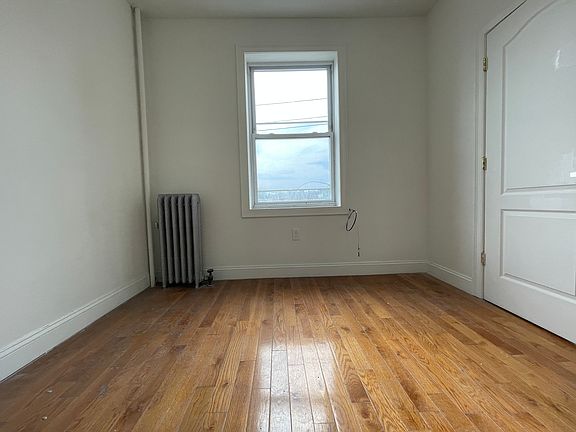 3rd image of 266 Monticello Ave #11E