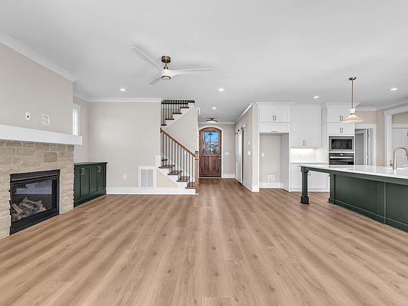 4th image of 1104 Tobacco Row Ct