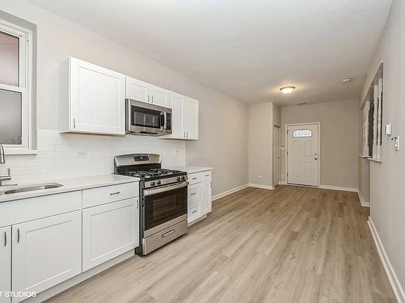 5th image of 1649 W 21st St #1B