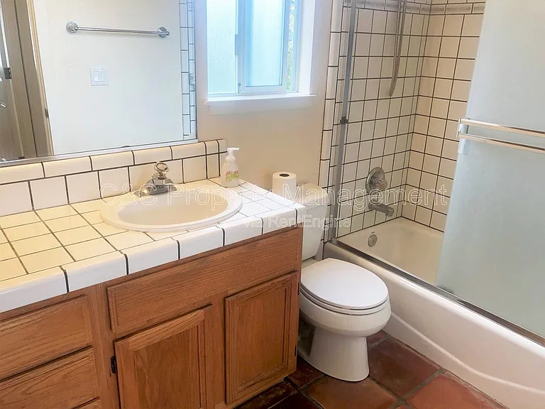 274 Watson St #A — Photo 5