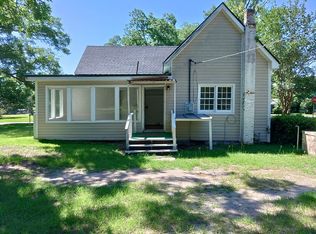 602 Bryant St, Dexter, GA 31019