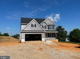 2822 Cape Horn Rd, Red Lion, PA 17356