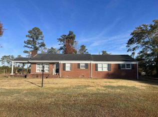 939 W Thornton Rd, Dunn, NC 28334
