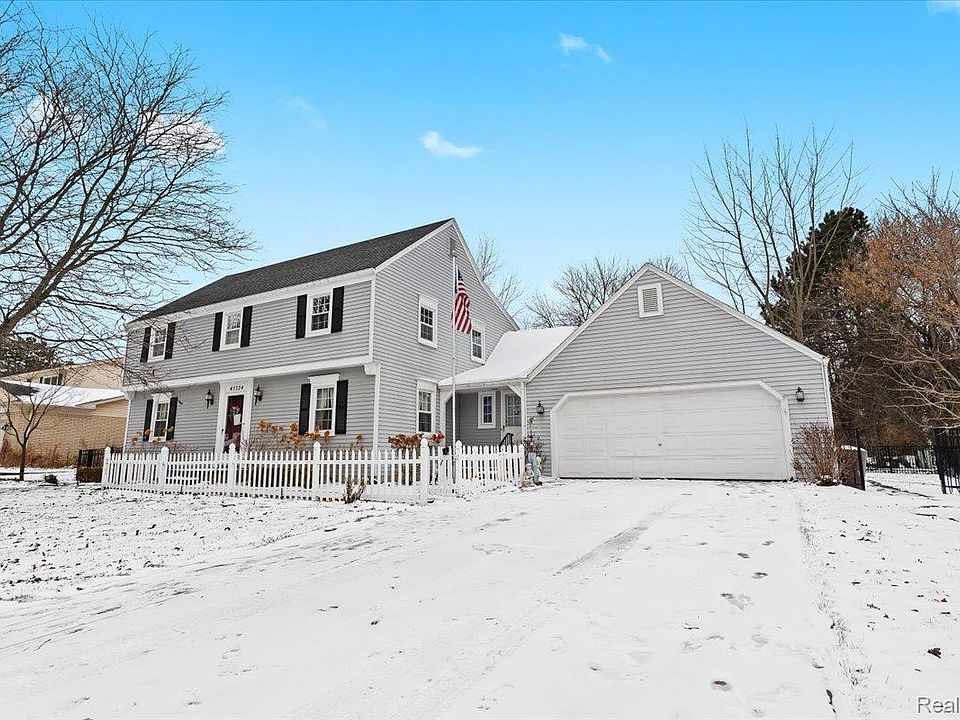 1st image of 45524 Woodleigh Way
