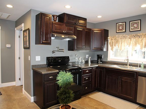 KITCHEN VIEW