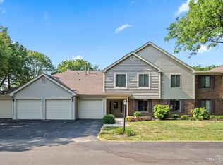 27W681 Grasmere Dr UNIT 1802, Winfield, IL 60190