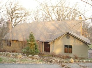 3N045 Springwood Ln, Elburn, IL 60119