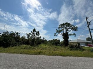 5137/5139 26th St SW, Lehigh Acres, FL 33973