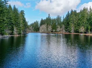 330 NE Lake Ridge Dr, Belfair, WA 98528