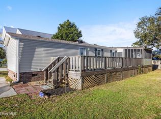 1516 Mackerel Ln, Carolina Beach, NC 28428