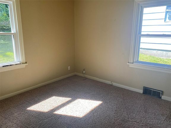 5th image of 1019 Missouri Ave