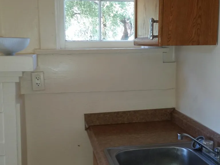 312 W Lynwood St #2 — Photo 4
