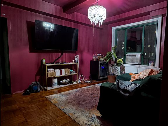3rd image of 2120 E Tremont Ave APT 7C