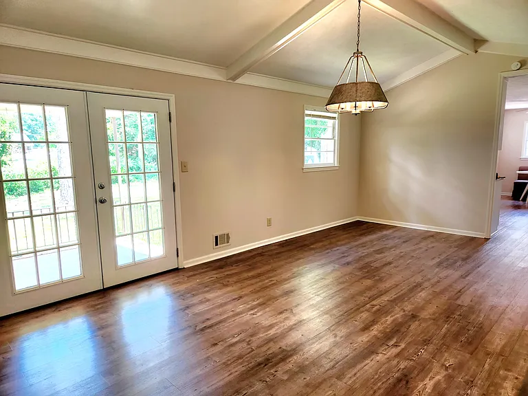 1482 Wesley Dr — Photo 21