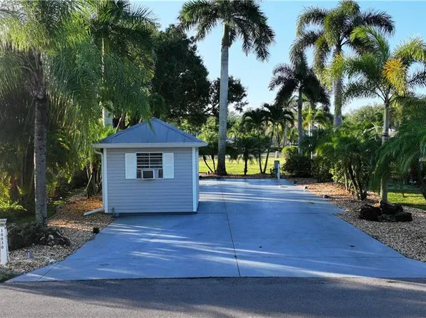 10030 Parkwood DR, FORT MYERS, FL 33905