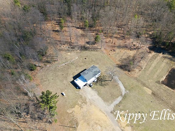 2nd image of 2860 Fenner Rd