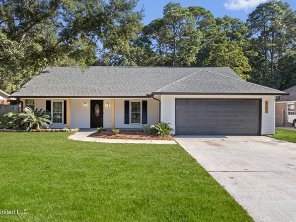 6900 Red Bud Ln, Ocean Springs, MS 39564