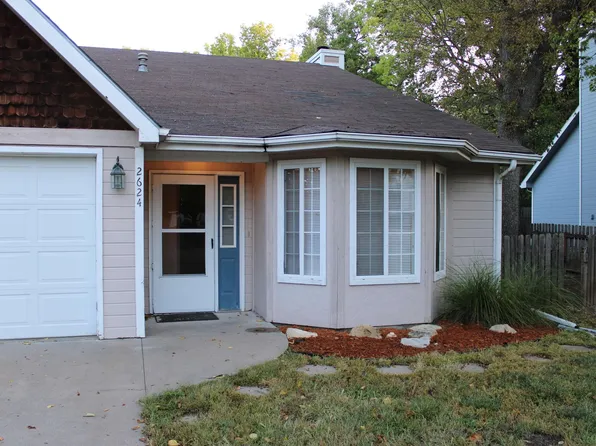 2624 Georgetown Pl, Manhattan, KS 66502