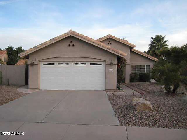3 bed, 2.0 bath, 1549 sqft, $2,800 — Photo 1