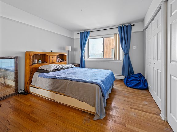 4th image of 6122 N Winthrop Ave #400