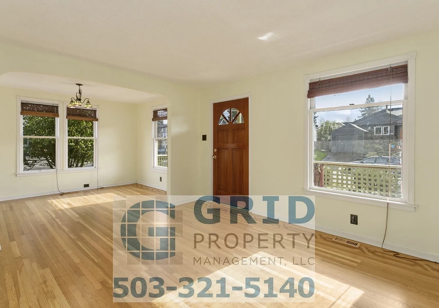 Spacious 3 Bedroom, 2 Bath Craftsman - Creston Park Neighborhood - A Must See! — Photo 1