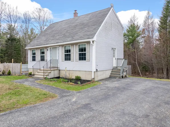11 Cedar Street, Lisbon, ME 04250