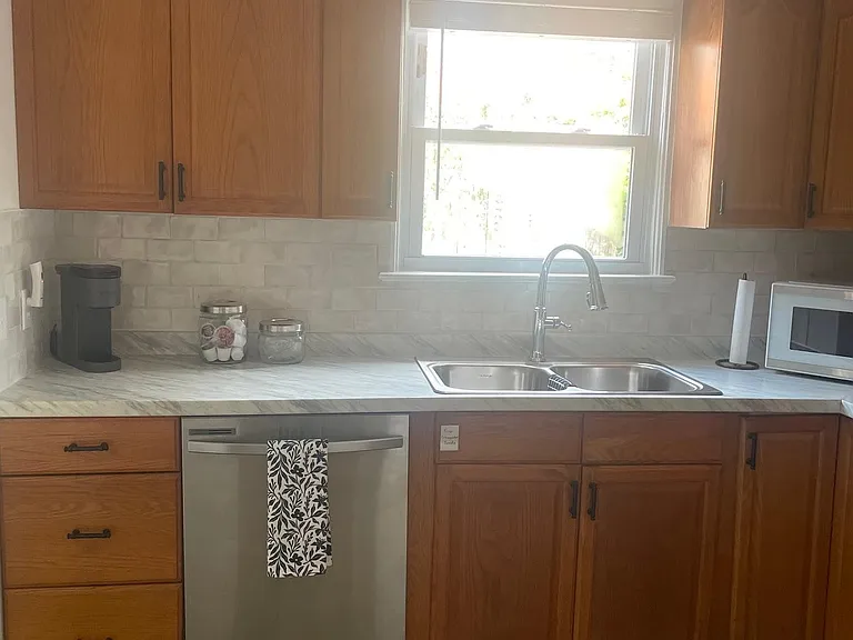 48 NE Saint Augustine Blvd — Photo 8