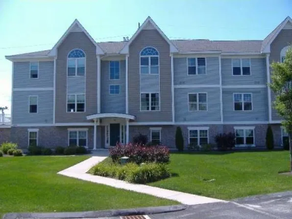 200 Roger Williams Ave Unit 402, Rumford, RI 02916