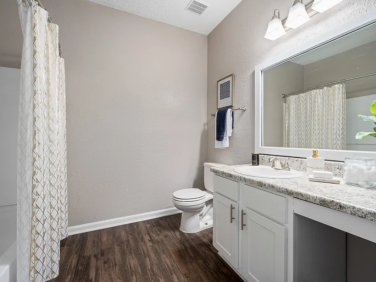 Chace Lake Villas — Photo 23