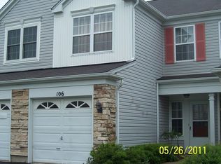 106 Oakton Dr, Lombard, IL 60148