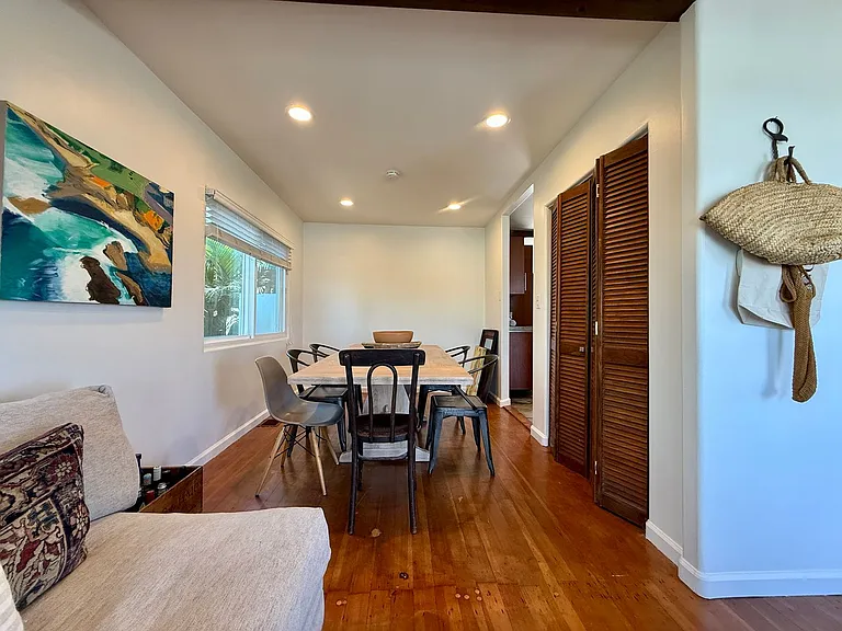 4415 Voltaire St — Photo 10