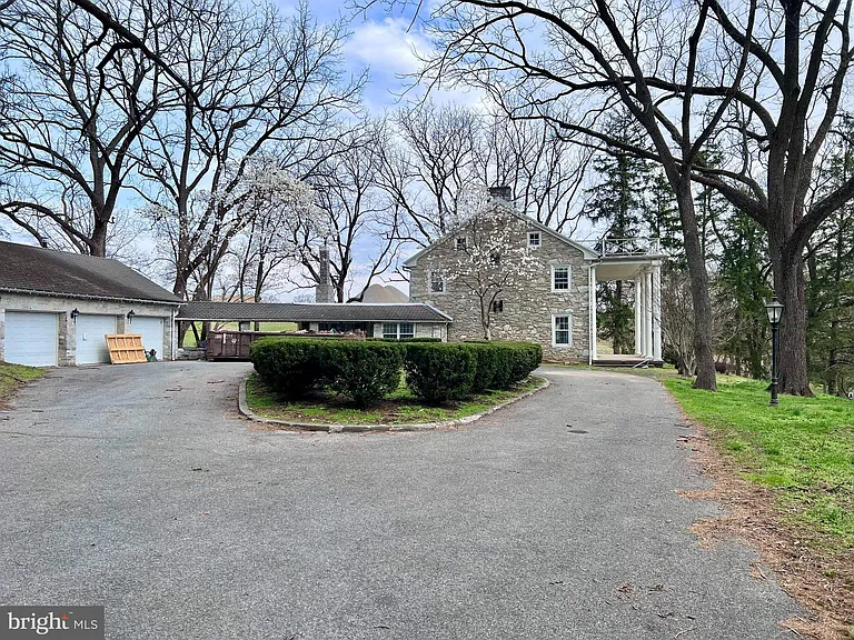 763 Limekiln Rd — Photo 2