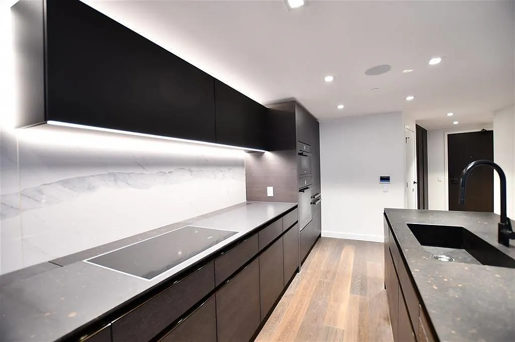 3 bed, 1540 sqft, $6,980 — Photo 3