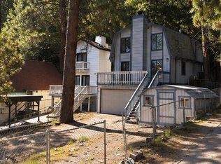 2015 Mojave Scenic Dr, Wrightwood, CA 92397