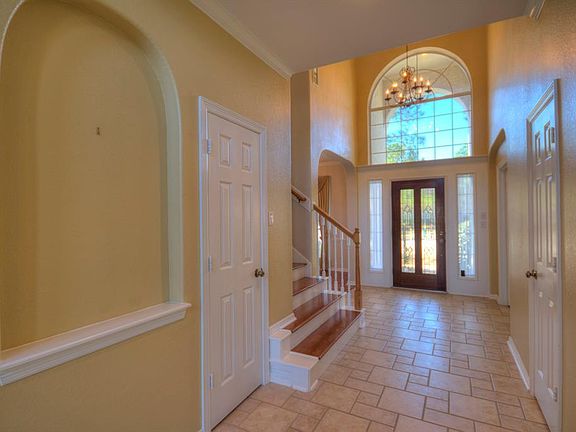 3rd image of 2423 Havencrest Ct
