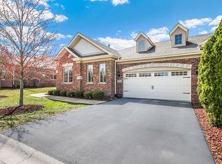 19320 S Whisper Creek Cir, Mokena, IL 60448