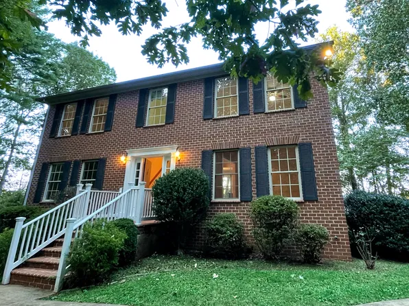 19295 Briar Patch Dr, Gordonsville, VA 22942