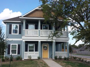1924 S 17th St, Waco, TX 76706