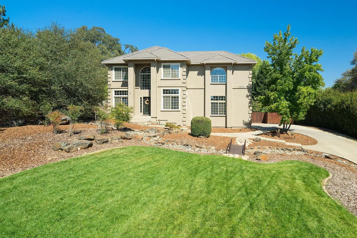 3619 Devon Way photo 1