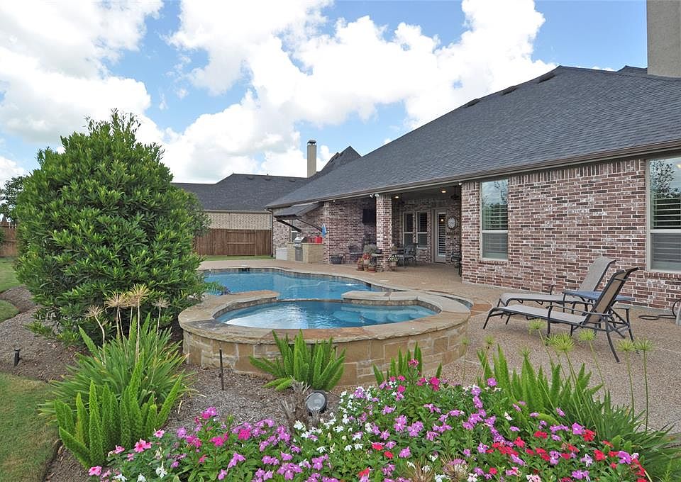 1st image of 28513 Paladora Cliff Ln