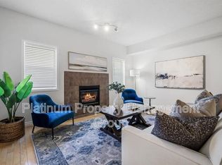 622 56th Ave SW #204, Calgary, AB T2V0G8