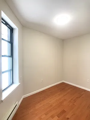 Rented by Warren T Real Estate Corp. | media 25