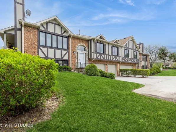 17581 Windsor Pkwy #1, Tinley Park, IL 60487