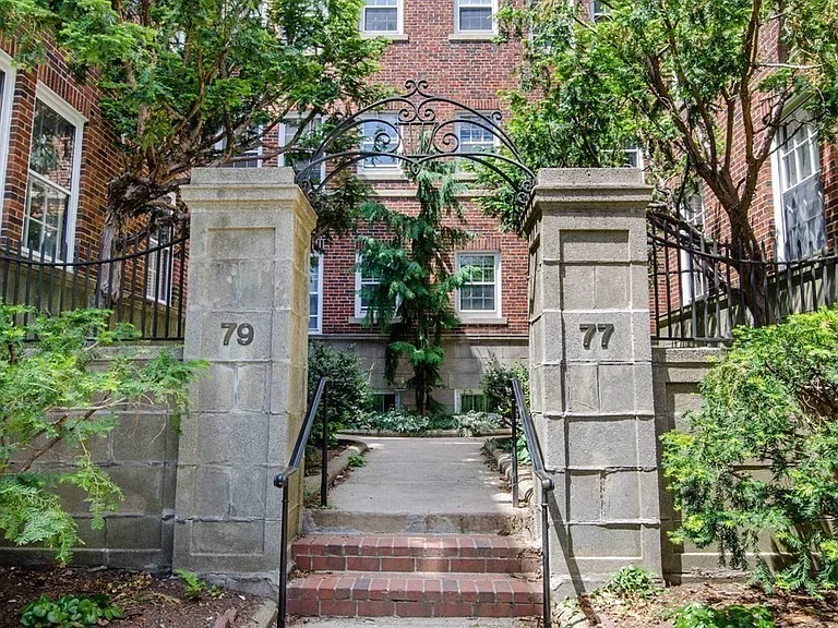 79 Martin St #33 — Photo 11